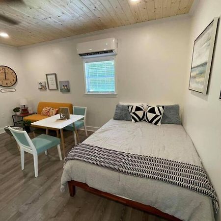 Beautifully Renovated Studio 2 Miles From Marina! Winchester Εξωτερικό φωτογραφία