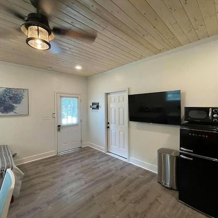 Beautifully Renovated Studio 2 Miles From Marina! Winchester Εξωτερικό φωτογραφία