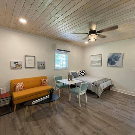 Beautifully Renovated Studio 2 Miles From Marina! Winchester Εξωτερικό φωτογραφία