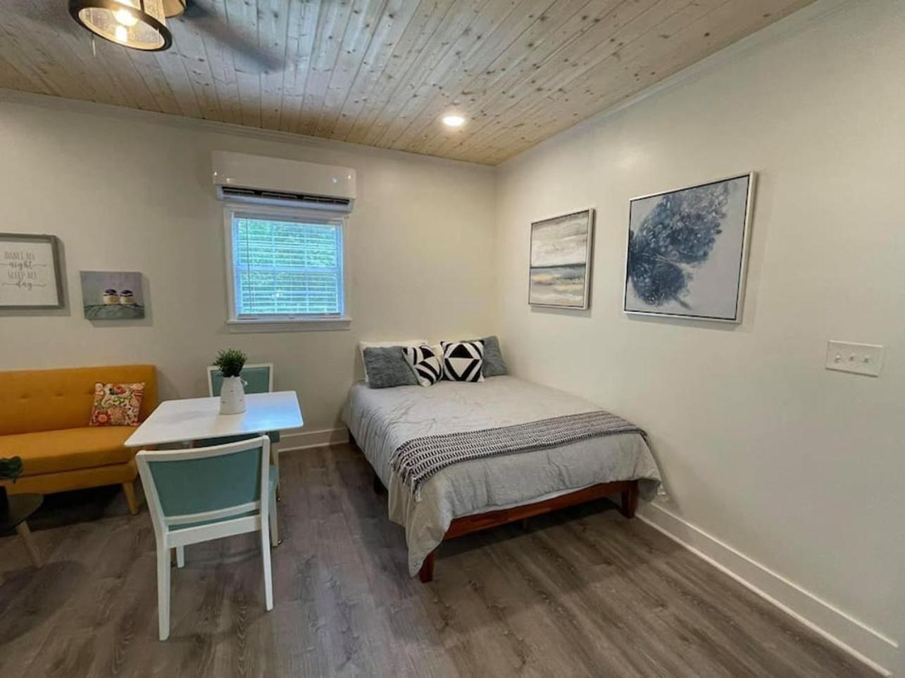 Beautifully Renovated Studio 2 Miles From Marina! Winchester Εξωτερικό φωτογραφία