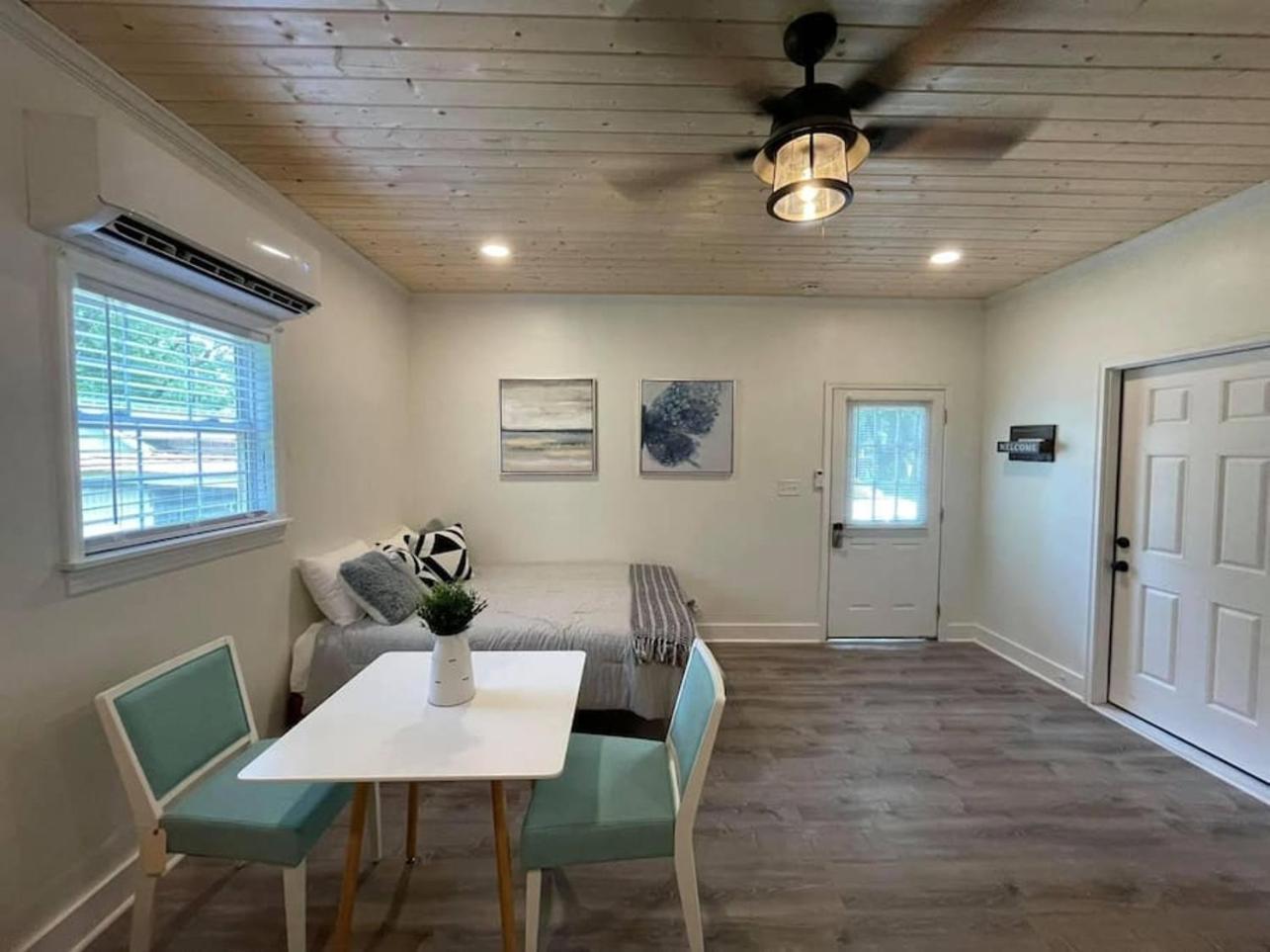 Beautifully Renovated Studio 2 Miles From Marina! Winchester Εξωτερικό φωτογραφία